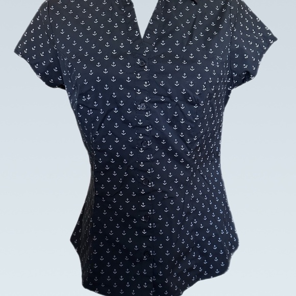 🌸Ricki's Black and White anchor  design blouse - Picture 4 of 8